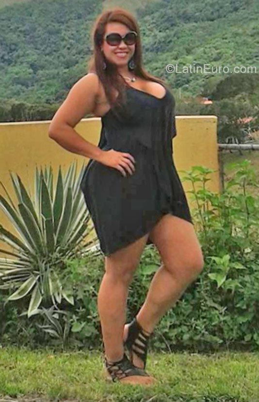 Date this foxy Panama girl Luciana from Panama City PA1090