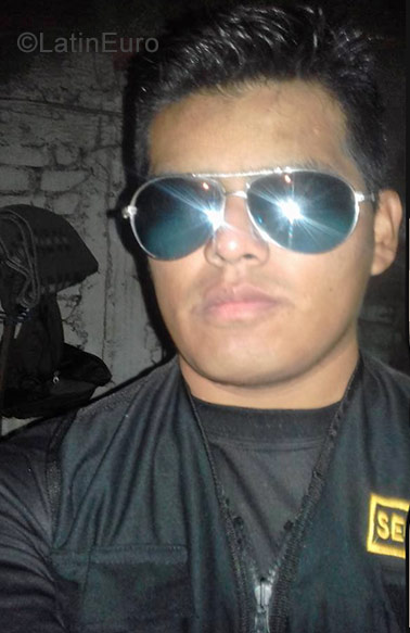 Date this lovely Peru man Manuel from Lima PE1142