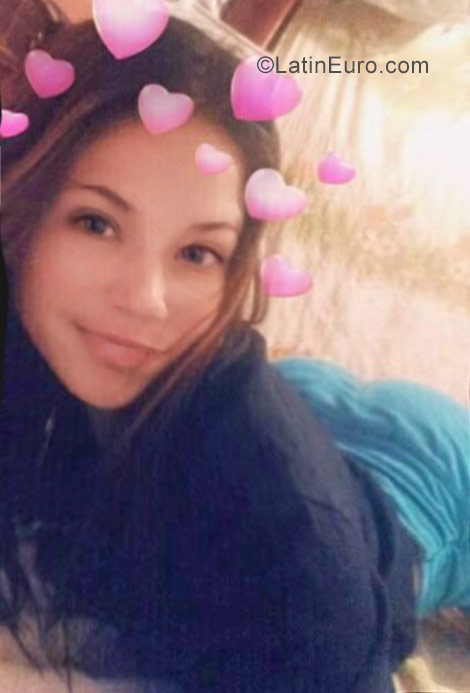 Date this exotic Venezuela girl Alexandra from Caracas VE1021