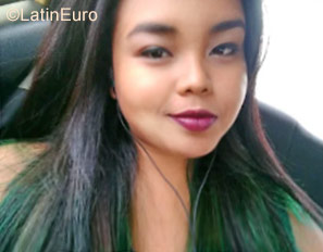 Date this attractive Colombia girl Elaine from Barranquilla CO22578