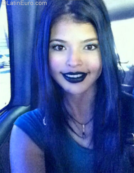 Date this sensual Venezuela girl Mariam from Maracaibo VE1039