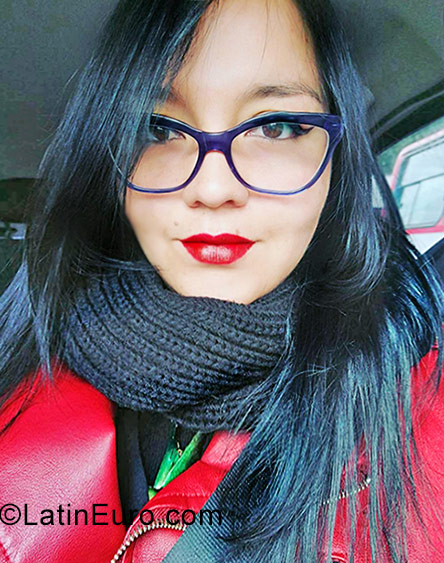 Date this cute Colombia girl Alejandra from Bogota CO22631