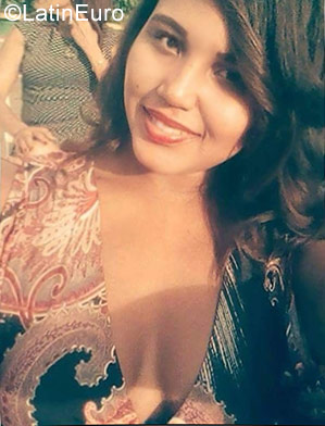 Date this lovely Dominican Republic girl Karen from Santiago De Los Caballeros DO30598