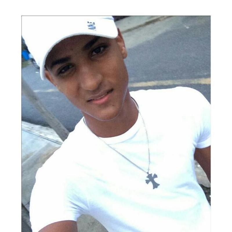 Date this tall Dominican Republic man Brahian from Santiago De Lo Caballero DO30602