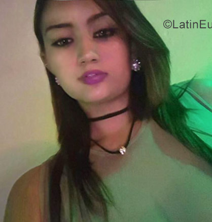 Date this good-looking Dominican Republic girl Indhira from Santo Domingo DO30609