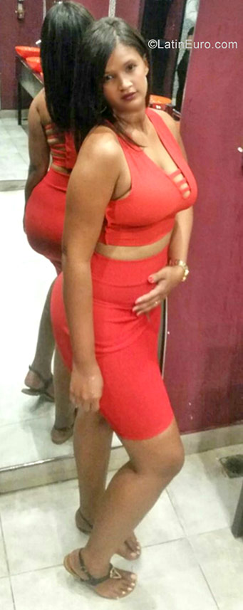 Date this pretty Dominican Republic girl Melissa from Puerto Plata DO30615