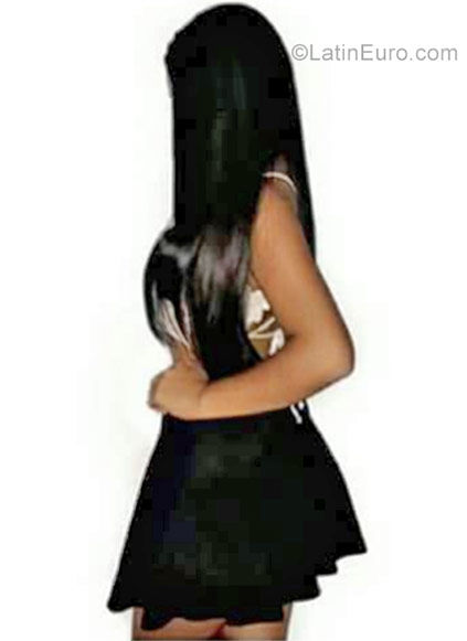 Date this good-looking Colombia girl Lorena from cucuta CO22690