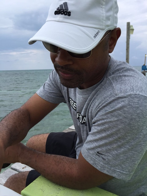 Date this happy United States man Citi from Los Angeles US18804