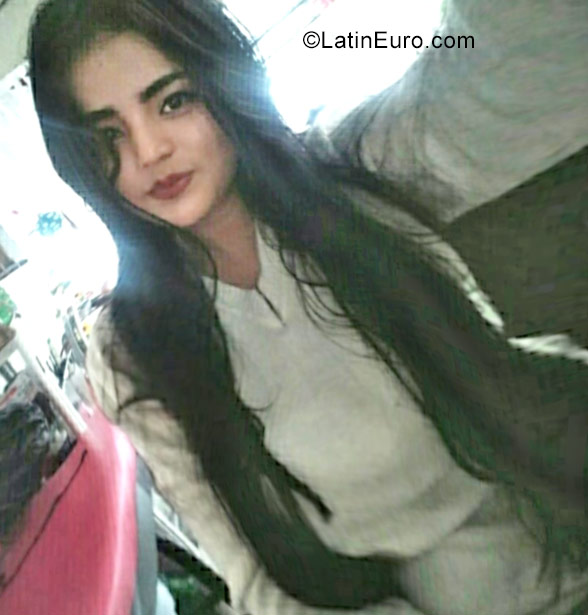 Date this hot Colombia girl Blanca from Bogota CO22766