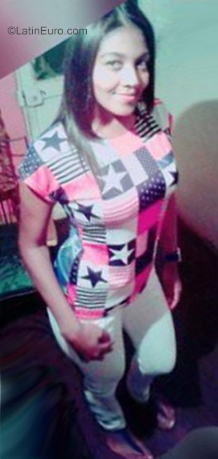 Date this funny Venezuela girl Sandra from Caracas VE1093