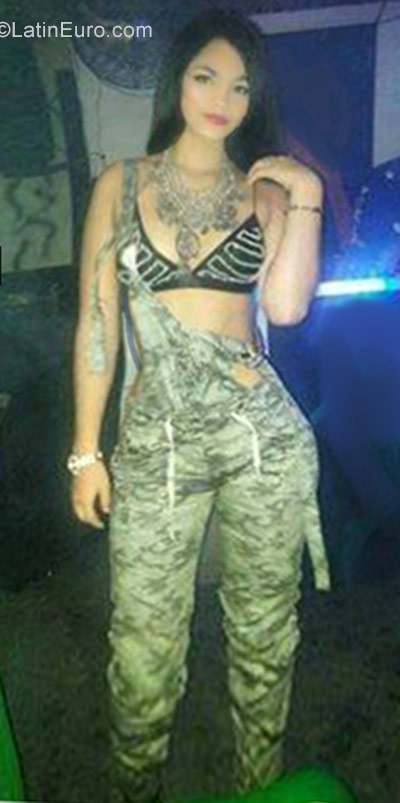 Date this georgeous Venezuela girl Josefa from Merida VE1138