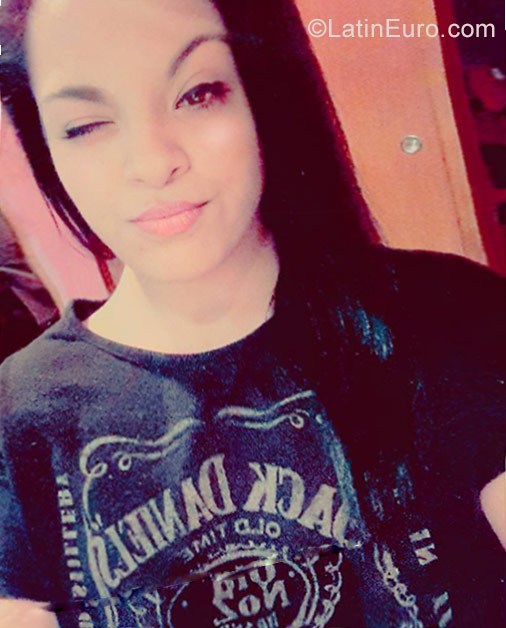 Date this tall Argentina girl Estefania from Buenos Aires AR114