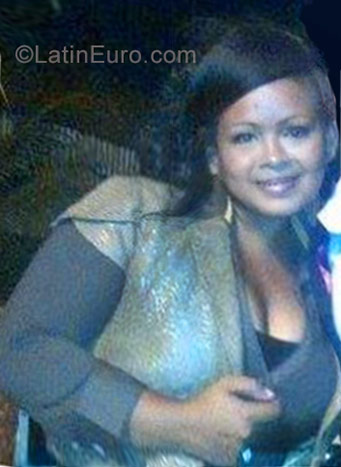 Date this exotic Venezuela girl Maria from Valencia VE1142
