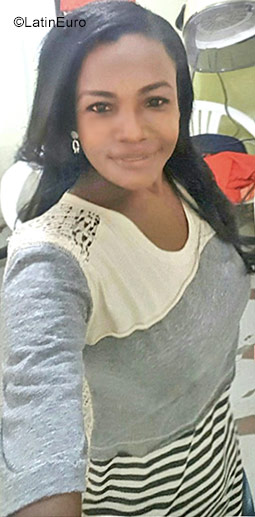 Date this exotic Dominican Republic girl Elizabeth from San Pedro De Macoris DO31061