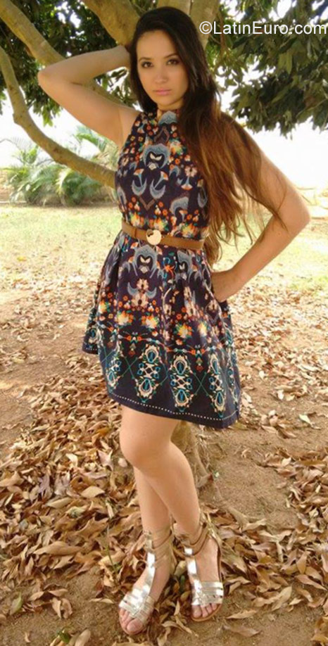 Date this cute Brazil girl Tatiana from Rio de Janeiro BR10415
