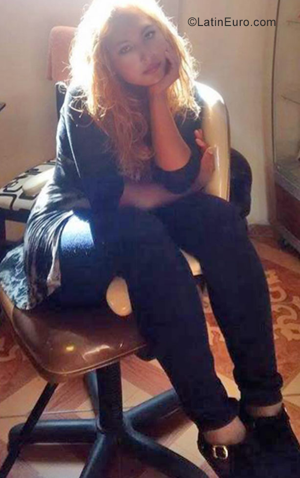 Date this funny Peru girl Yesenia from Huancayo PE1207