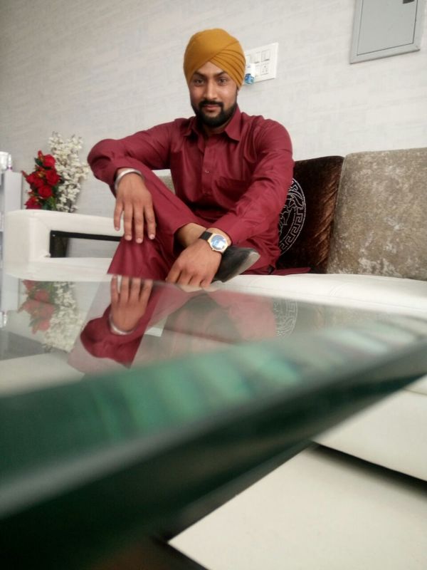 Date this voluptuous Kenya man Jasvir from Nairobi KE59