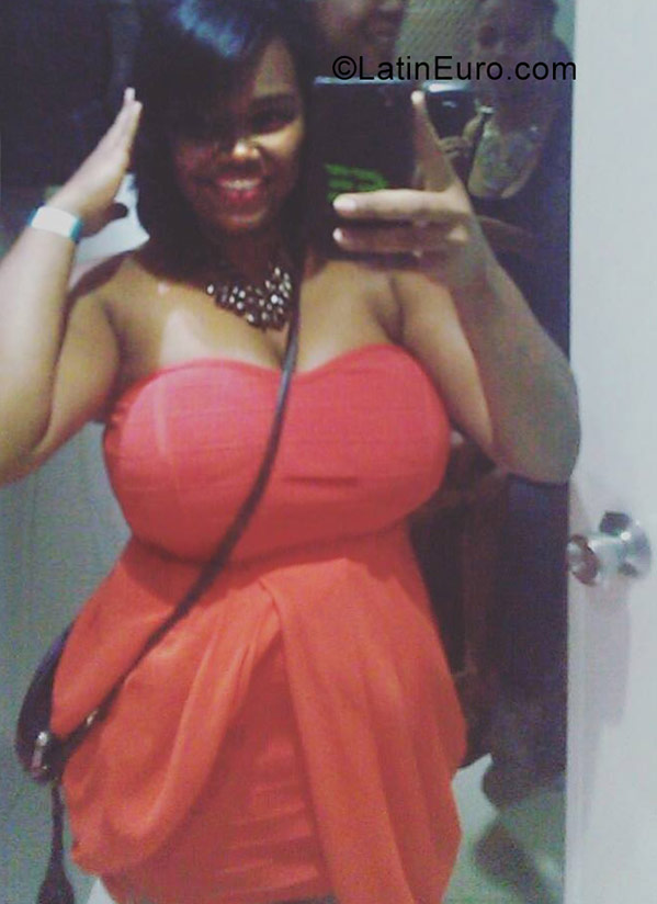 Date this cute Dominican Republic girl Zuleika from Santo Domingo DO31349