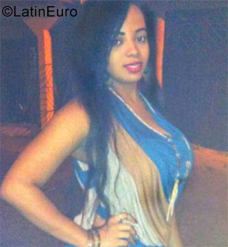 Date this sultry Dominican Republic girl Julia from Santo Domingo DO31410