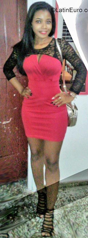 Date this sultry Dominican Republic girl Yohanna from La Romana DO31442