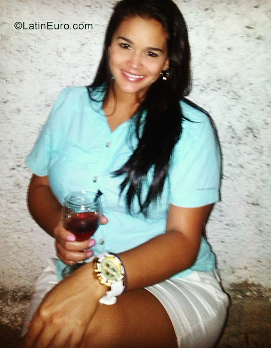 Date this delightful Venezuela girl Eli from Valencia VE1326