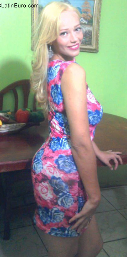 Date this exotic Venezuela girl Sinai from Caracas VE1371