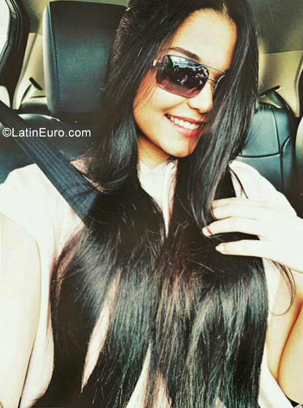 Date this passionate Colombia girl Moon from Medellin CO23442