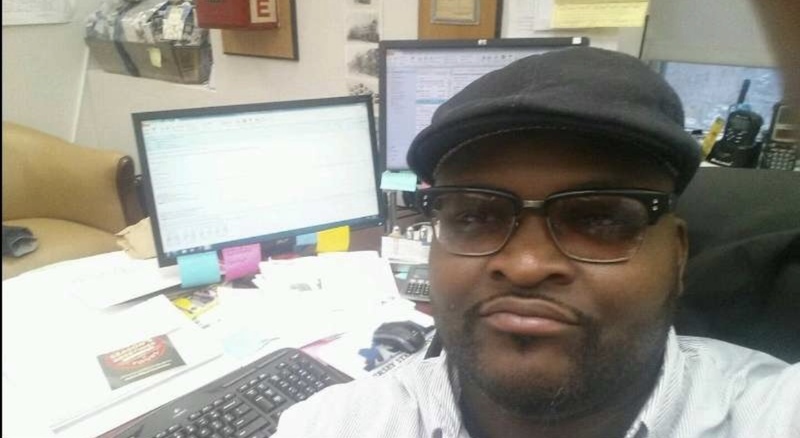 Date this tall United States Minor Outlying Islands man DEFJAMEXECUTIVE from Elizabeth UM59