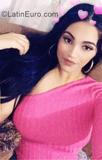 Date this foxy Dominican Republic girl Yenny m from Santiago DO31831