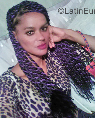 Date this hot Dominican Republic girl Janyna from Sabaneta DO31925