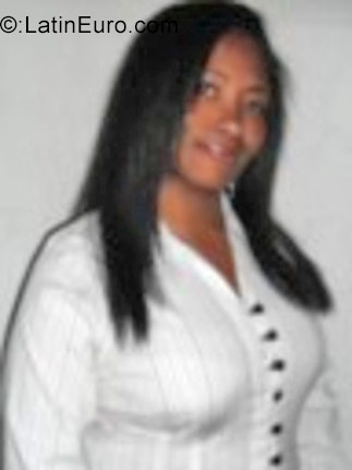 Date this delightful Colombia girl Patricia Enciso from Cali CO23613