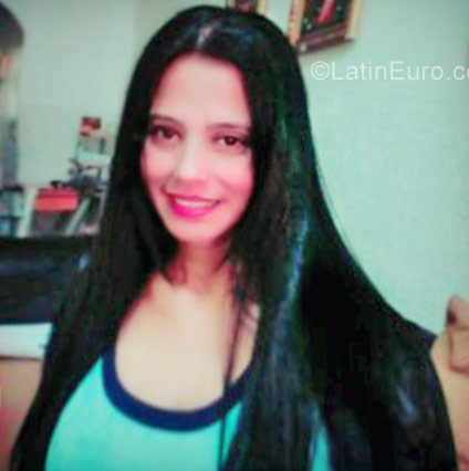 Date this tall Venezuela girl Yolymar from Cabimas VE1505