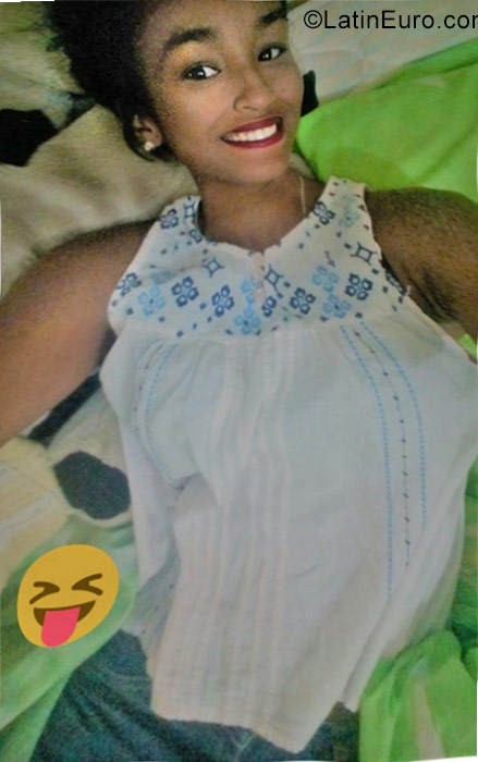 Date this fun Venezuela girl Veronica from Puerto Ordaz VE1539