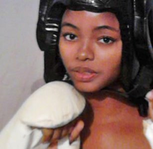 Date this charming Venezuela girl Karli from Chichirirviche VE1549