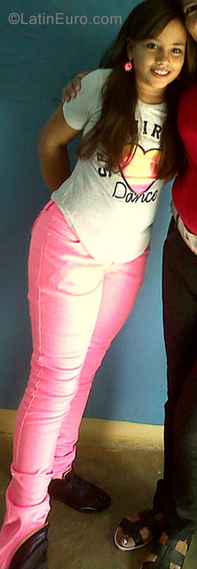 Date this tall Venezuela girl Lilian from Puerto Cumarebo VE1559