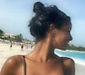 Date this tall Ecuador girl Adriana from Guayaquil EC259