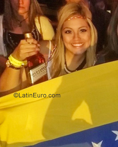 Date this beautiful Peru girl Claudia from Lima PE1255