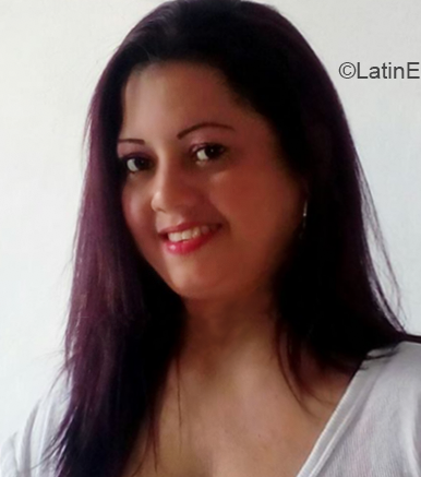 Date this lovely Colombia girl Sandra from Pereira CO23863