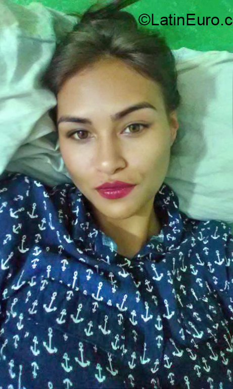 Date this exotic Venezuela girl Rafielis from Valencia VE3649