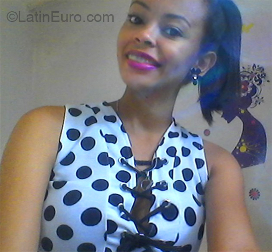 Date this hot Venezuela girl Yudey from Calabozo VE1648