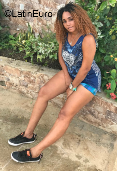 Date this sultry Dominican Republic girl Juana from Santo Domingo DO34252