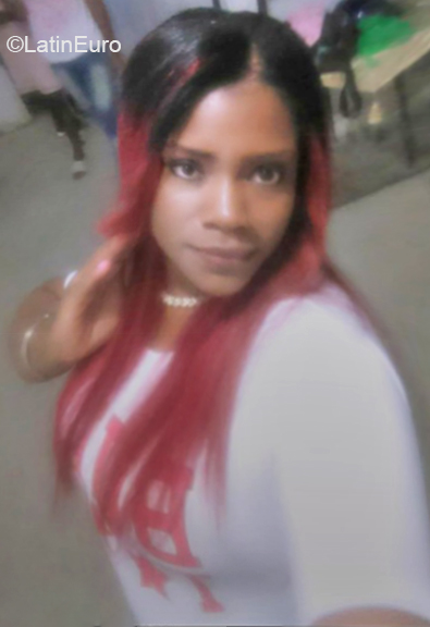 Date this sultry Dominican Republic girl Dianna from San Pero De Macoris DO32573