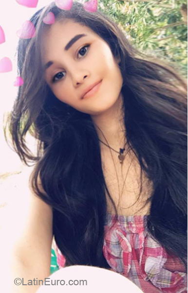 Date this passionate Venezuela girl Dilmary from Anaco VE1663