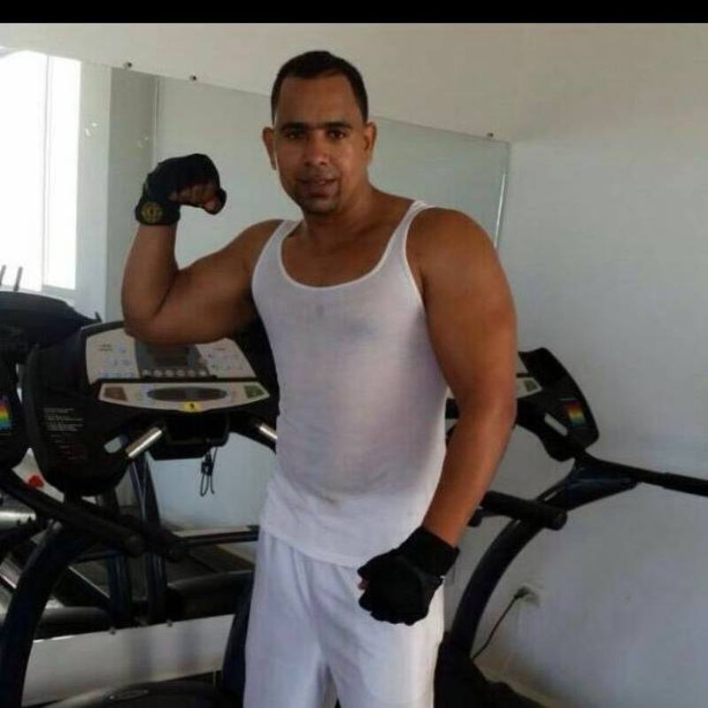Date this gorgeous Dominican Republic man Ernesto from Santiago DO32664
