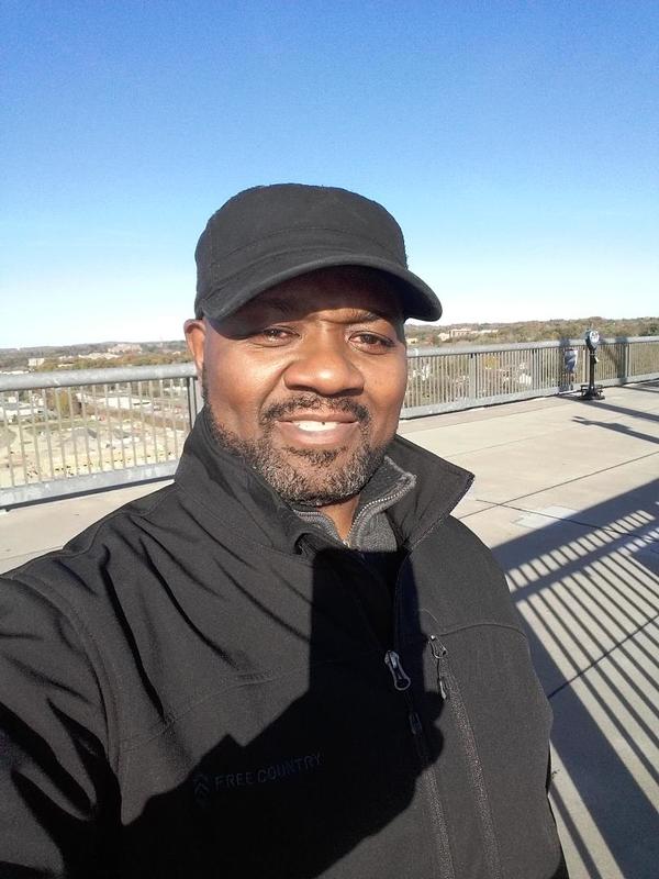 Date this stunning United States man Ronald from POUGHKEEPSIE US19380