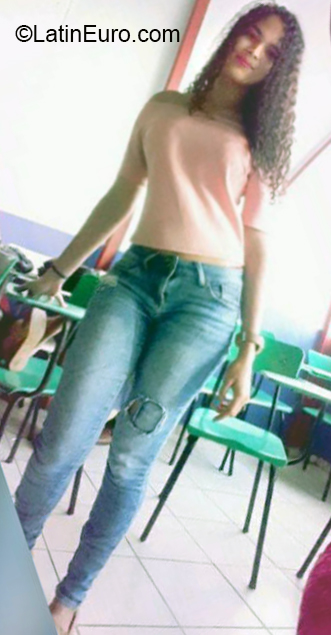 Date this sultry Honduras girl Jennifer from tocoa HN2519