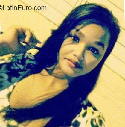 Date this funny Dominican Republic girl Eliana from Santiago DO32717