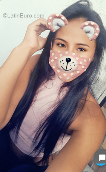 Date this cute Colombia girl Lorena from Medellin CO24021