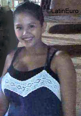 Date this lovely Colombia girl Angie from Cartagena CO24030