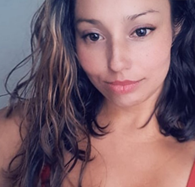 Date this nice looking Colombia girl Angie from Bogota CO24038